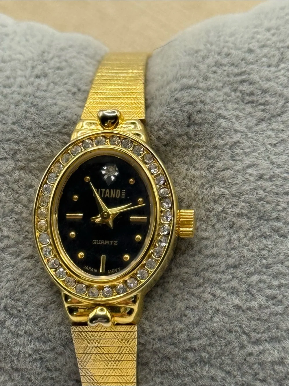 Vintage Citano Gold-tone Women's Quartz Dress Watch with Black Dial